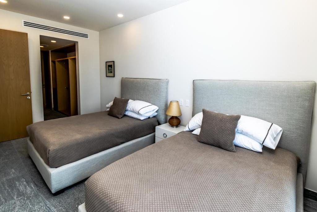 Luxury 3 Bedroom Rooftop Pool, Near The Beach Apartamento Cancún
